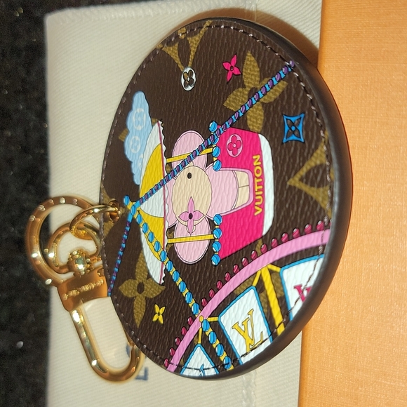 NEW Louis Vuitton Bag Charm - Picture 10 of 16